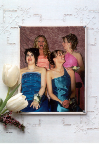 girls_grad.jpg
